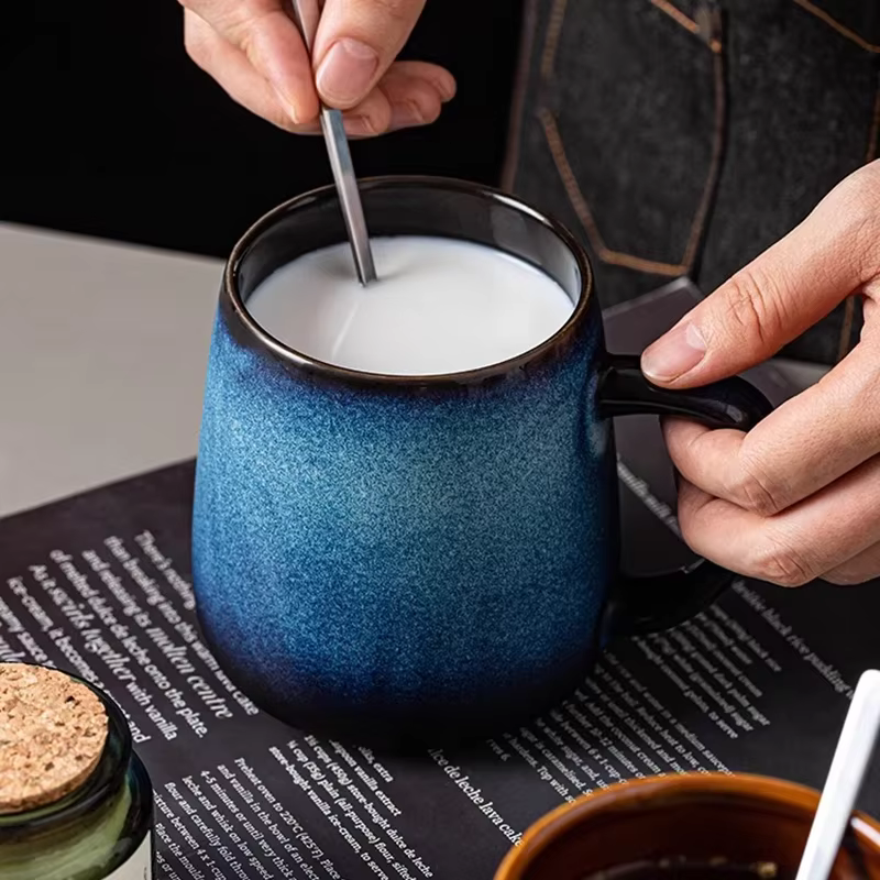 Tasse en céramique de grande capacité pour changement de four