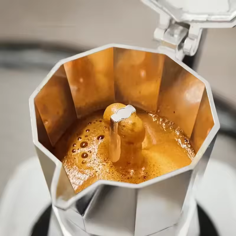 Cafetière Moka en aluminium octogonale