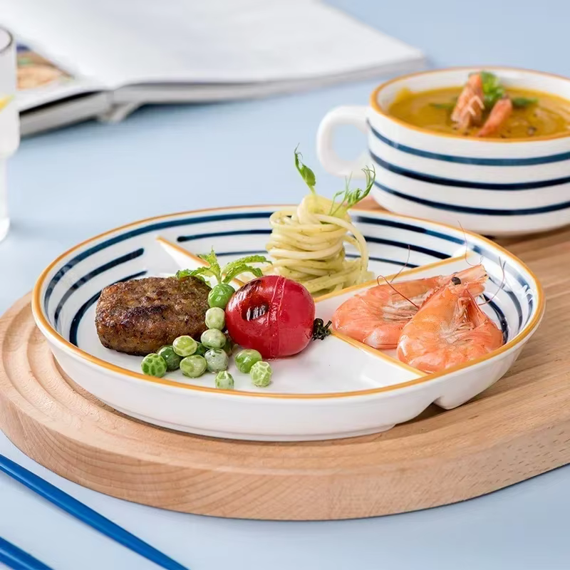 Assiette de petit déjeuner familiale pour 1 personne