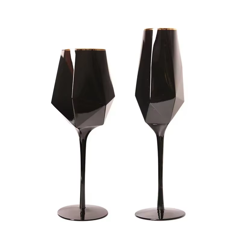 Verre à vin en cristal noir pur