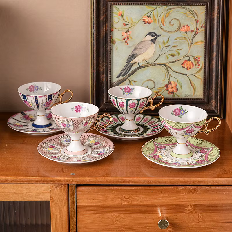 Tasse en céramique et tasse à café haut S/05 er Palace
