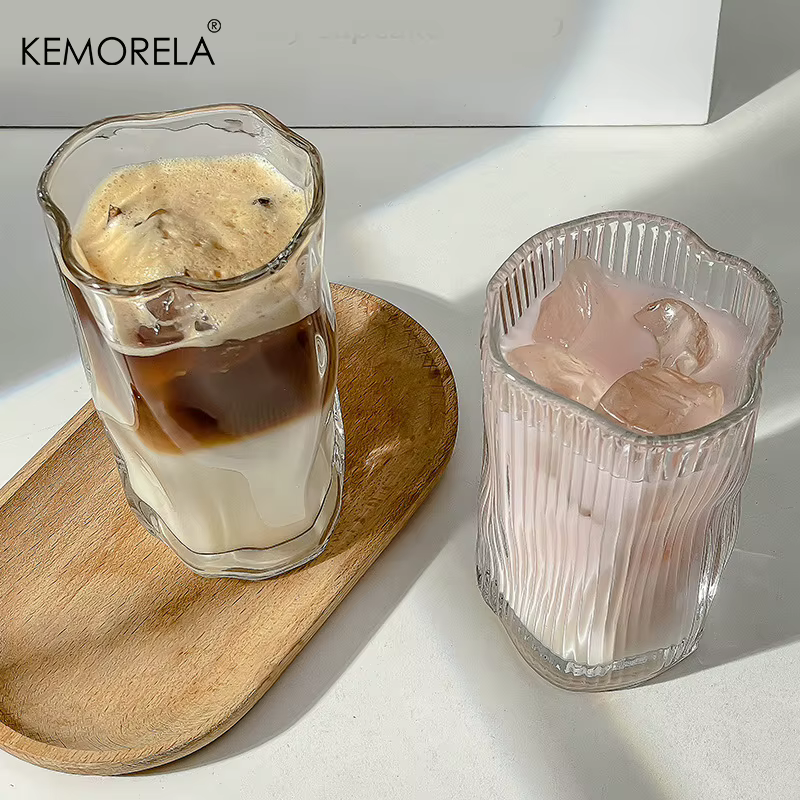 Tasse à café glacée de Style INS à torsion irrégulière