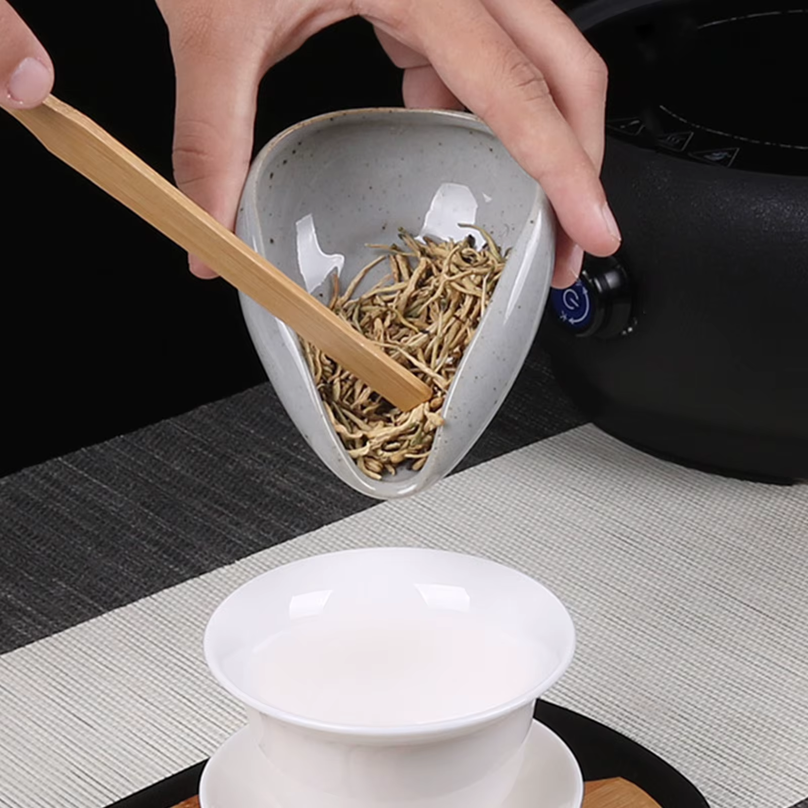 Tasse doseuse de grains de café