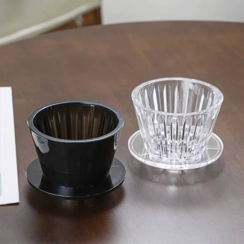 Goutteur de café oeil en cristal verser sur filtre