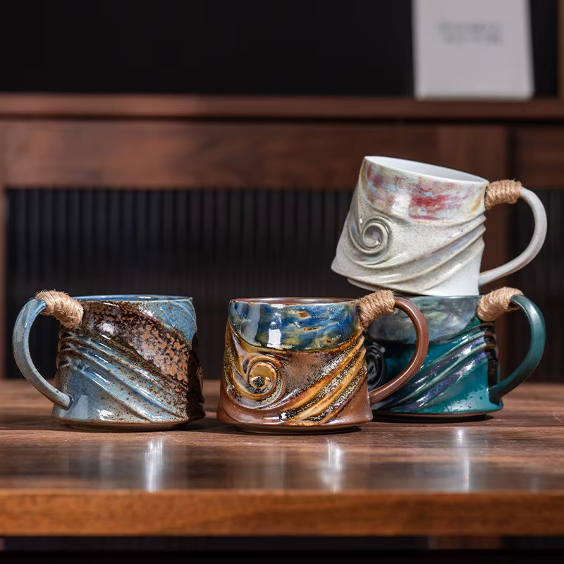 Tasse en céramique de ULde chanvre en spirale créative