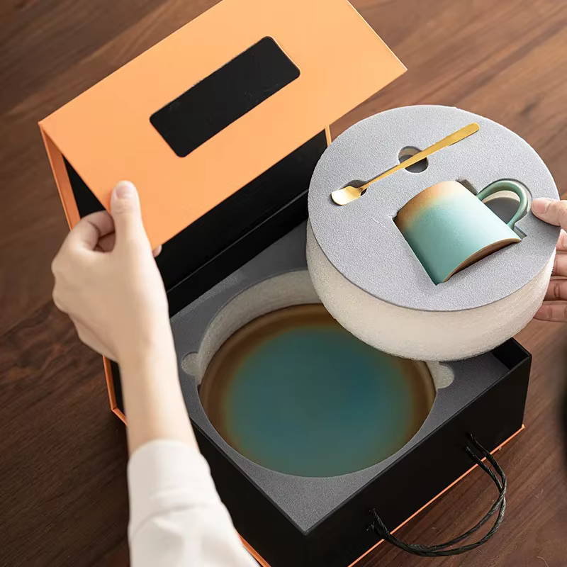 Tasse à Café Macarone en Céramique avec pio