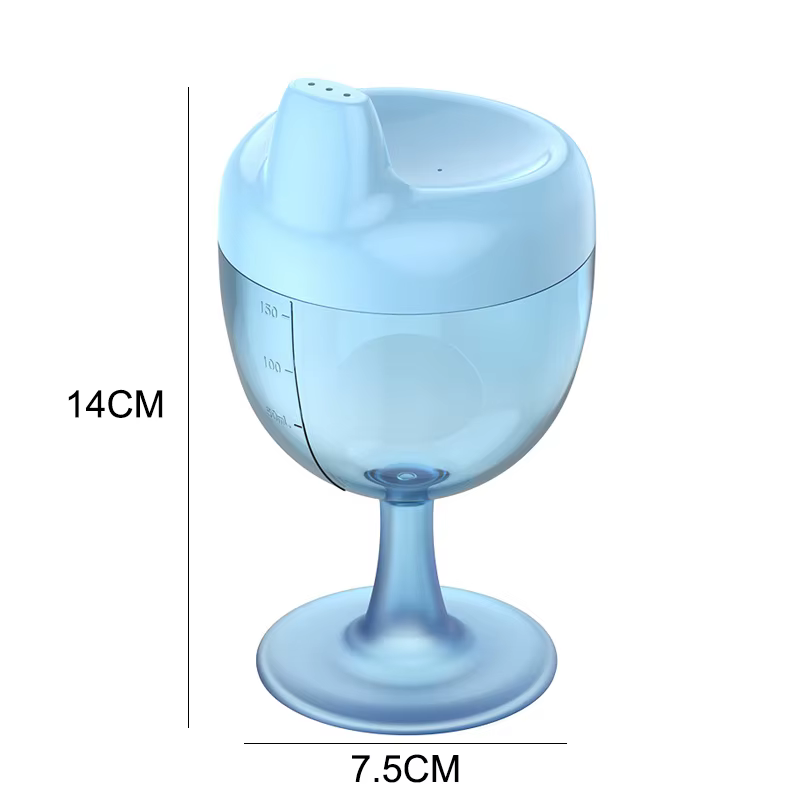 Gobelet à bec verseur en forme de verre à vin