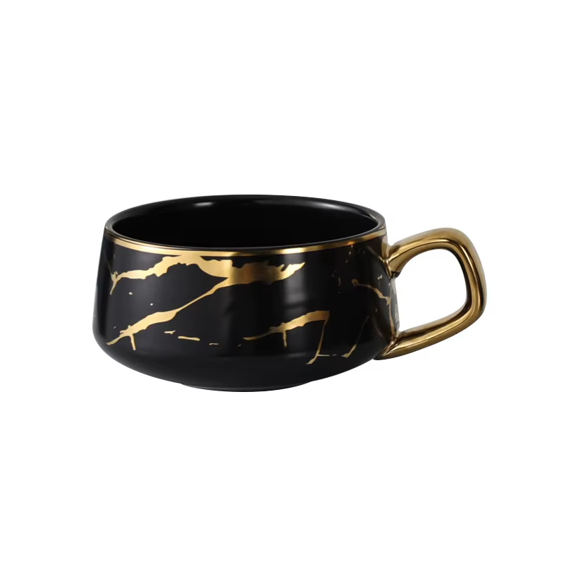 Tasse à café en céramique texturée effet marbre nordique