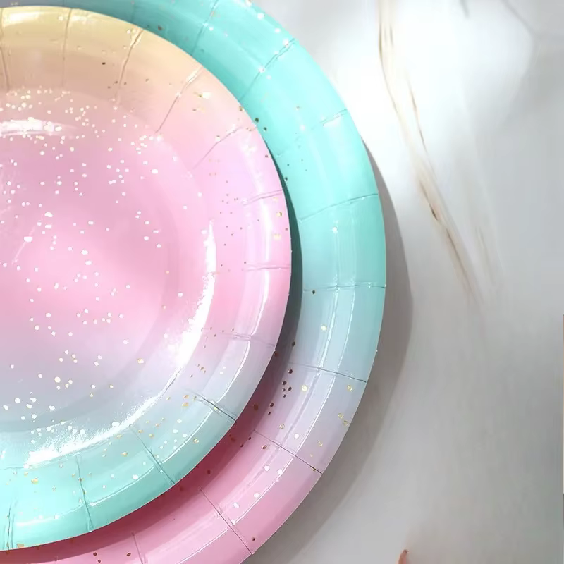 Ensemble de vaisselle Macaron arc-en-ciel pour fête d'anniversaire