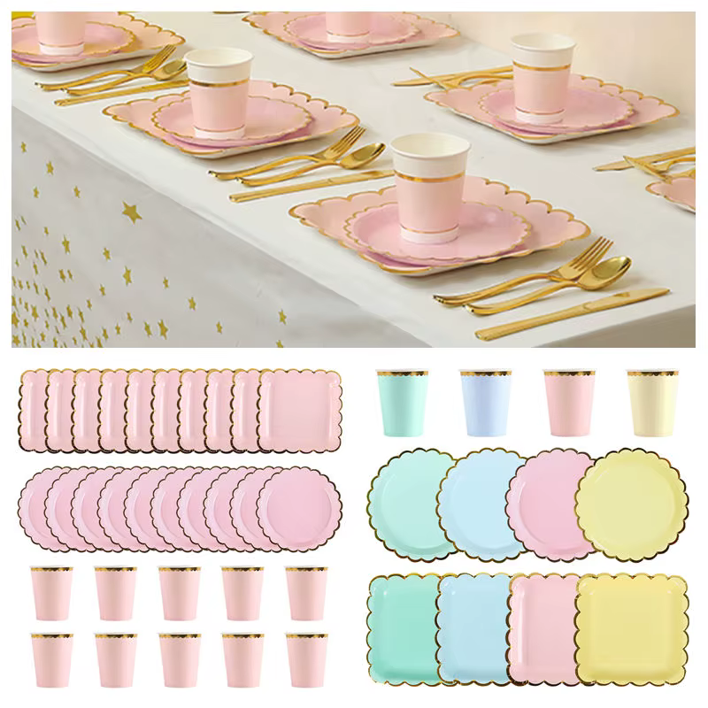 Assiettes jetables, accessoires pour fêtes