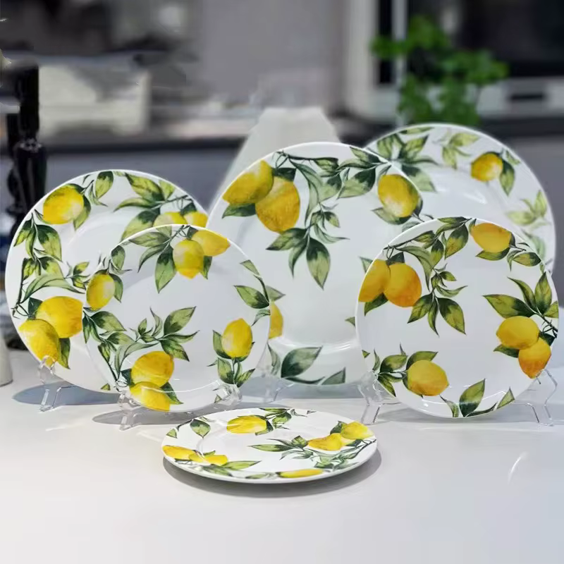 Assiette en porcelaine à motif citron