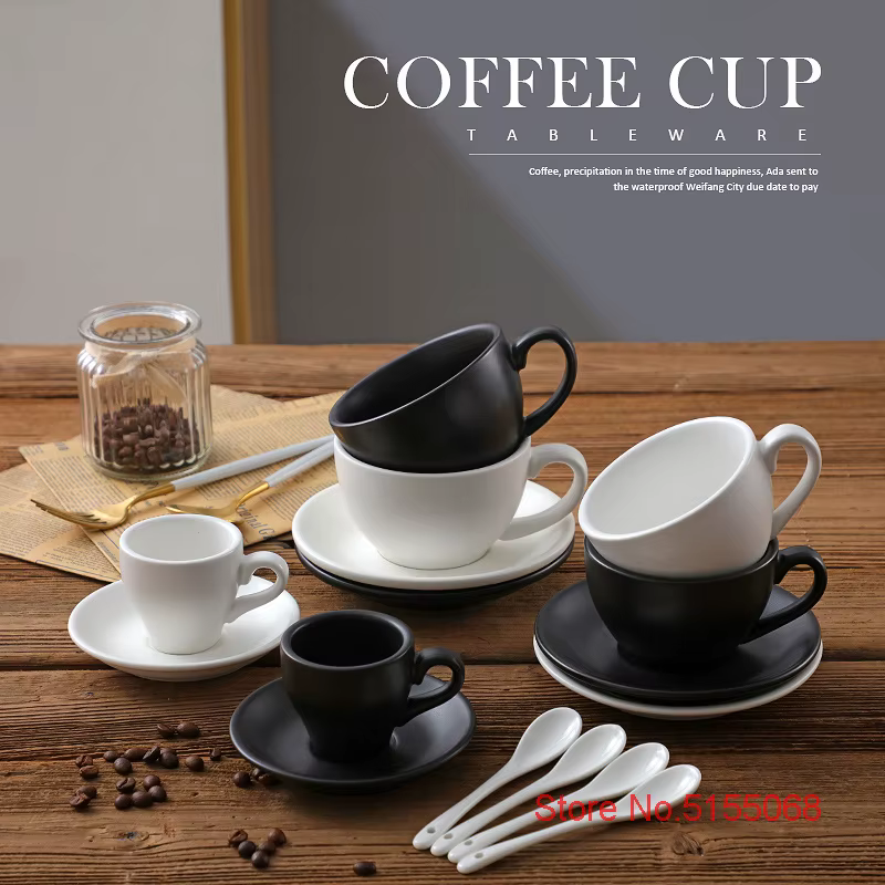 Tasse à expresso noire imbibée