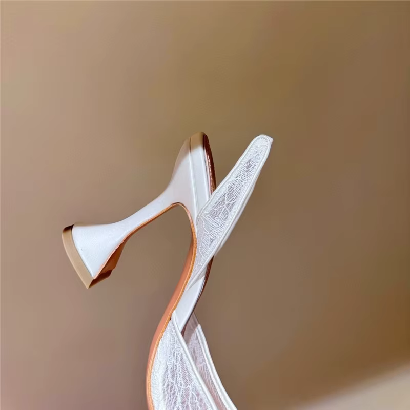 Sandales à talons hauts été nouvelle dentelle pointue maille verre à vin talon chaussures de mariage robe de banquet polyvalent simple chaussures pour femmes