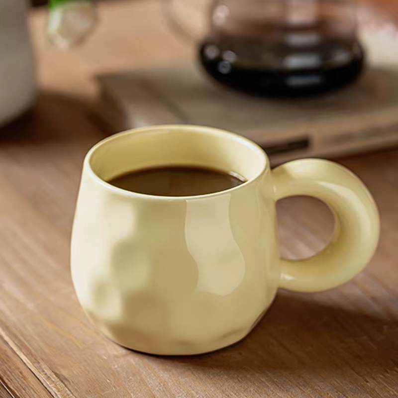 Tasses de Noël de tasse à café et crème Tasse en céramique Tasses drôles Tasse cadeau personnalisée pour thé Drinkware Tasses de petit déjeuner originales Bière