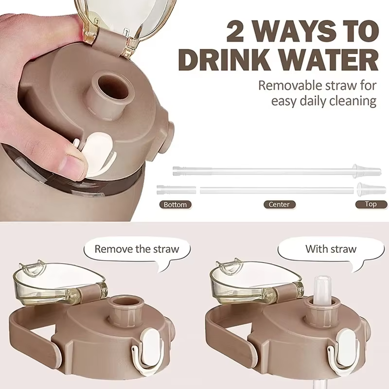 Bouteille d'eau en verre avec paille