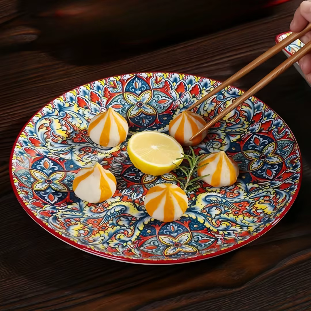 Assiette ronde en céramique de style bohème