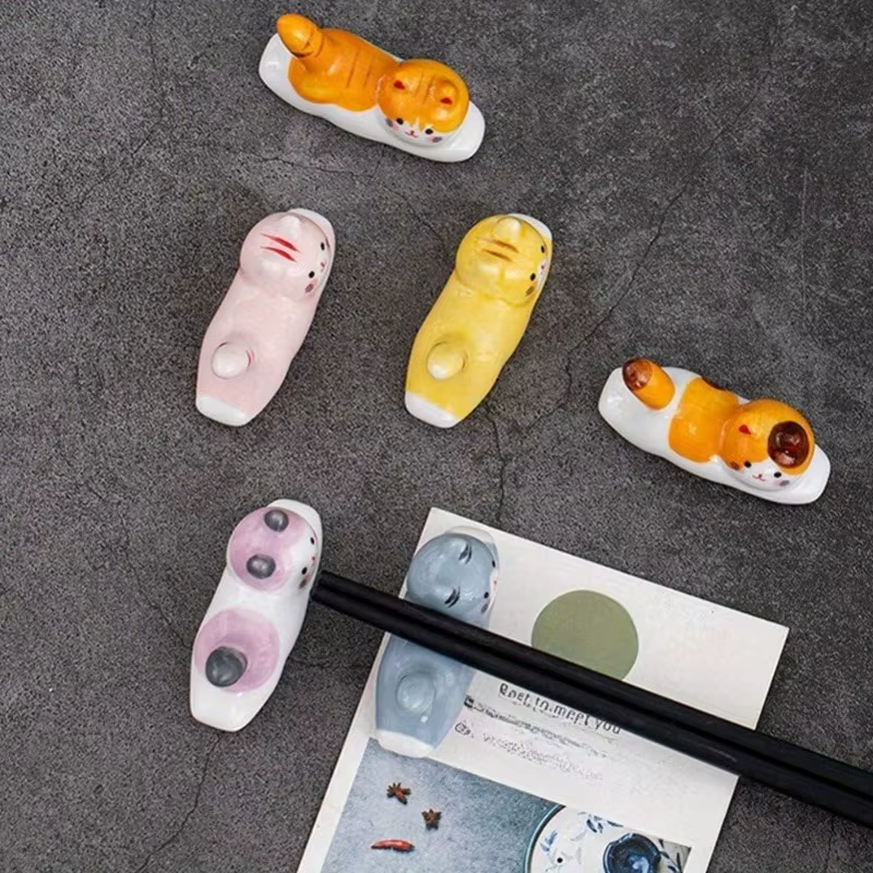 Porte-baguettes et ustensiles en céramique pour chat