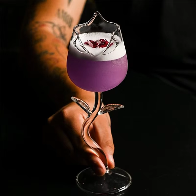 Verre à champagne en forme de rose