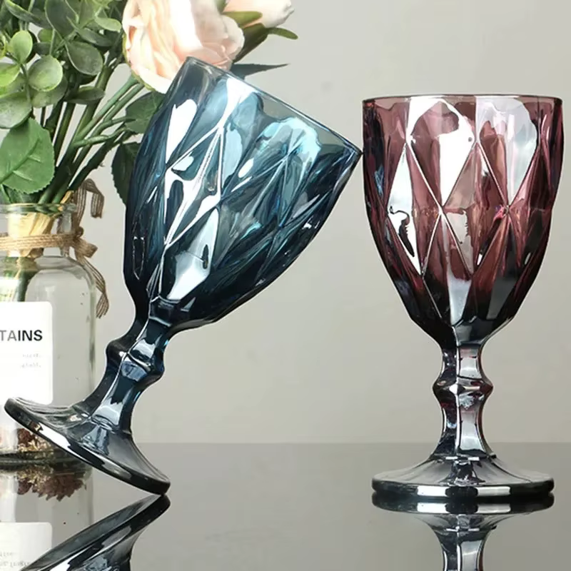 Verres à vin en verre sculpté