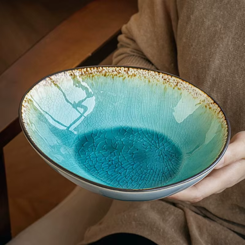 1 pièce Assiette de table en céramique bleu marine à glaçure craquelée de forme spéciale rétro