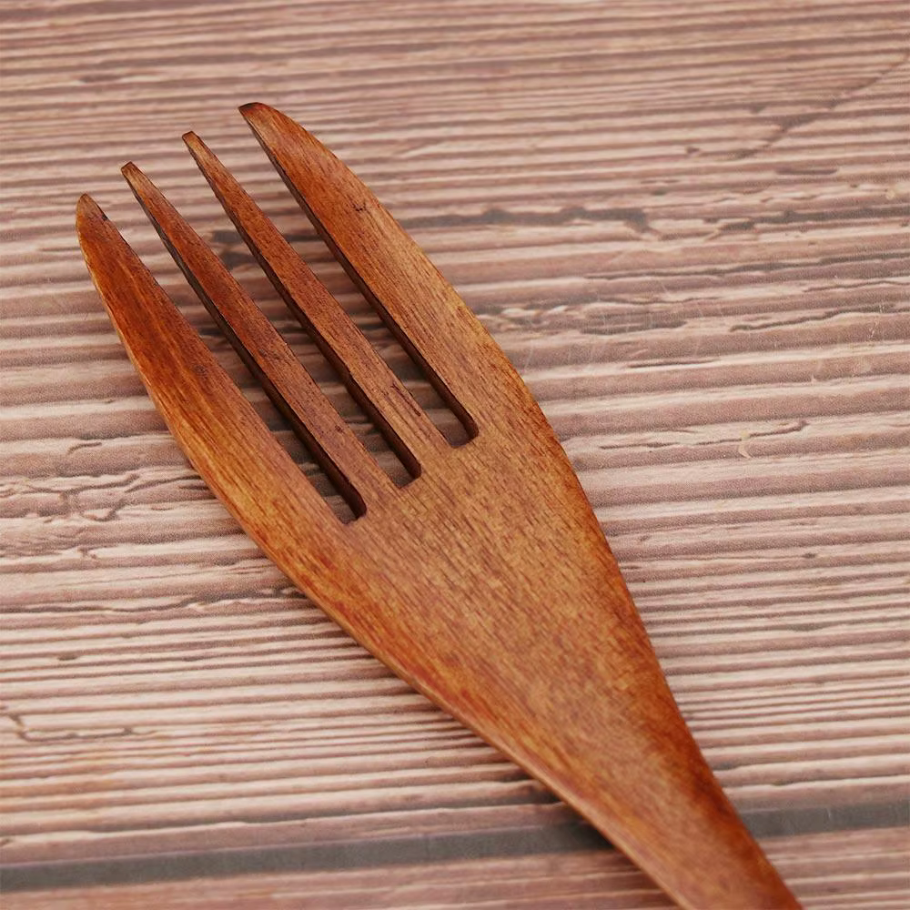 Salade de cuisine cuisson bois écologique naturel couverts fourchettes
