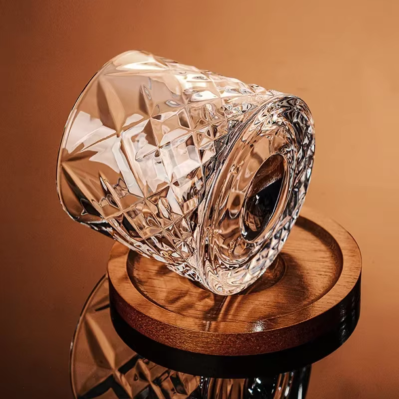 Verre à whisky avec Base