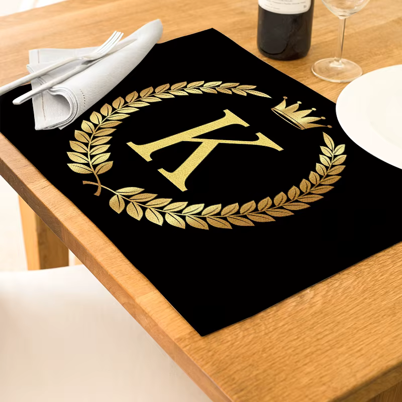 Napperon de cuisine avec lettres dorées