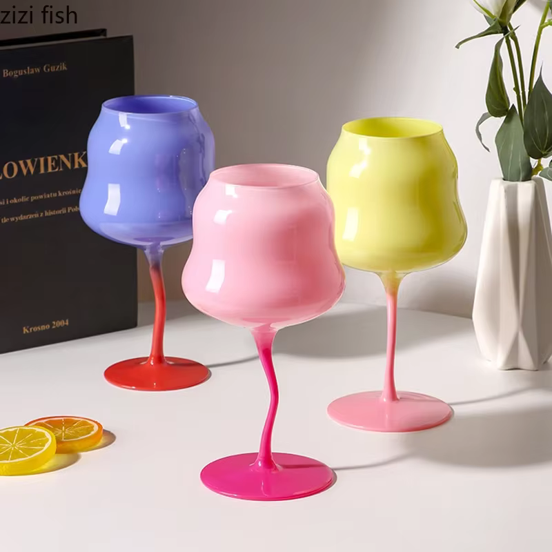 Tasse en verre à pieds hauts de Style crème