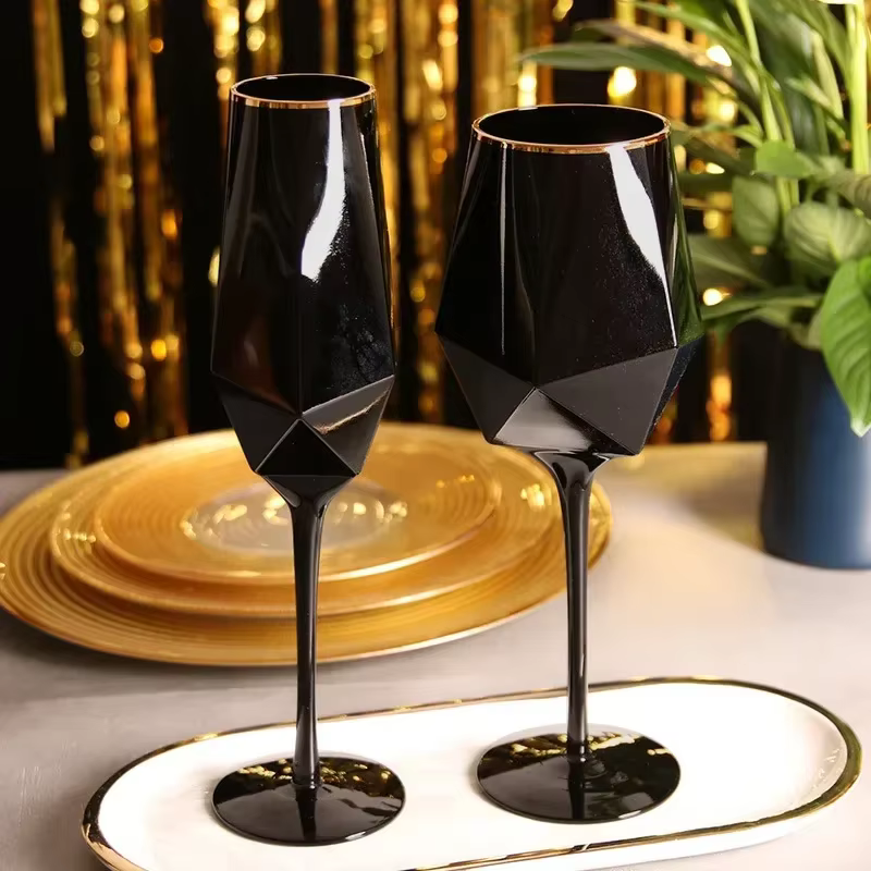 Verre à vin en cristal noir pur