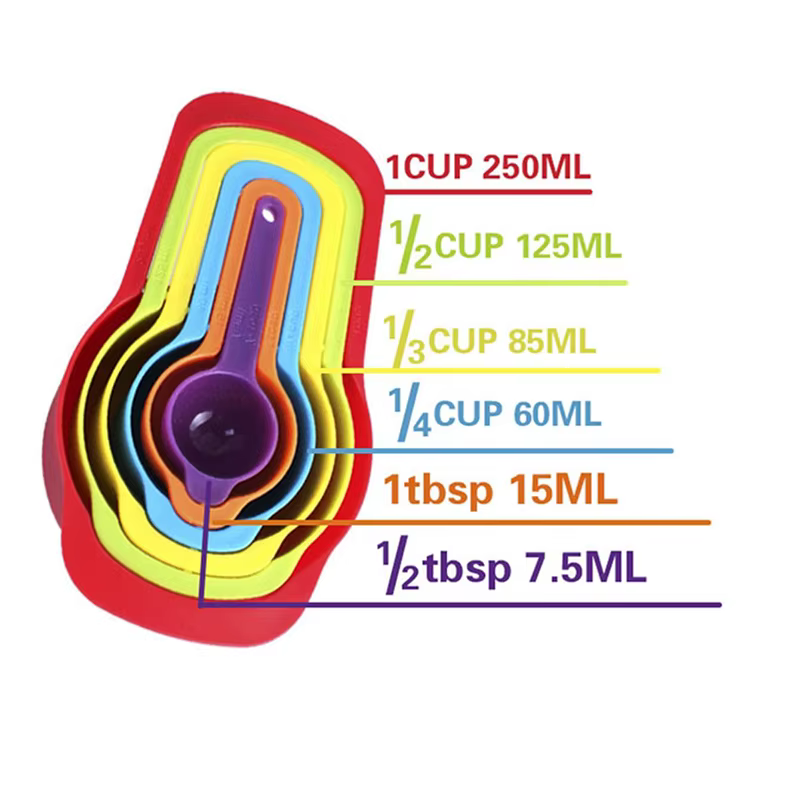 Tasses à mesurer de couleur cuillère