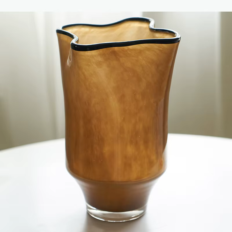 Vase en verre noir, décoration de bureau