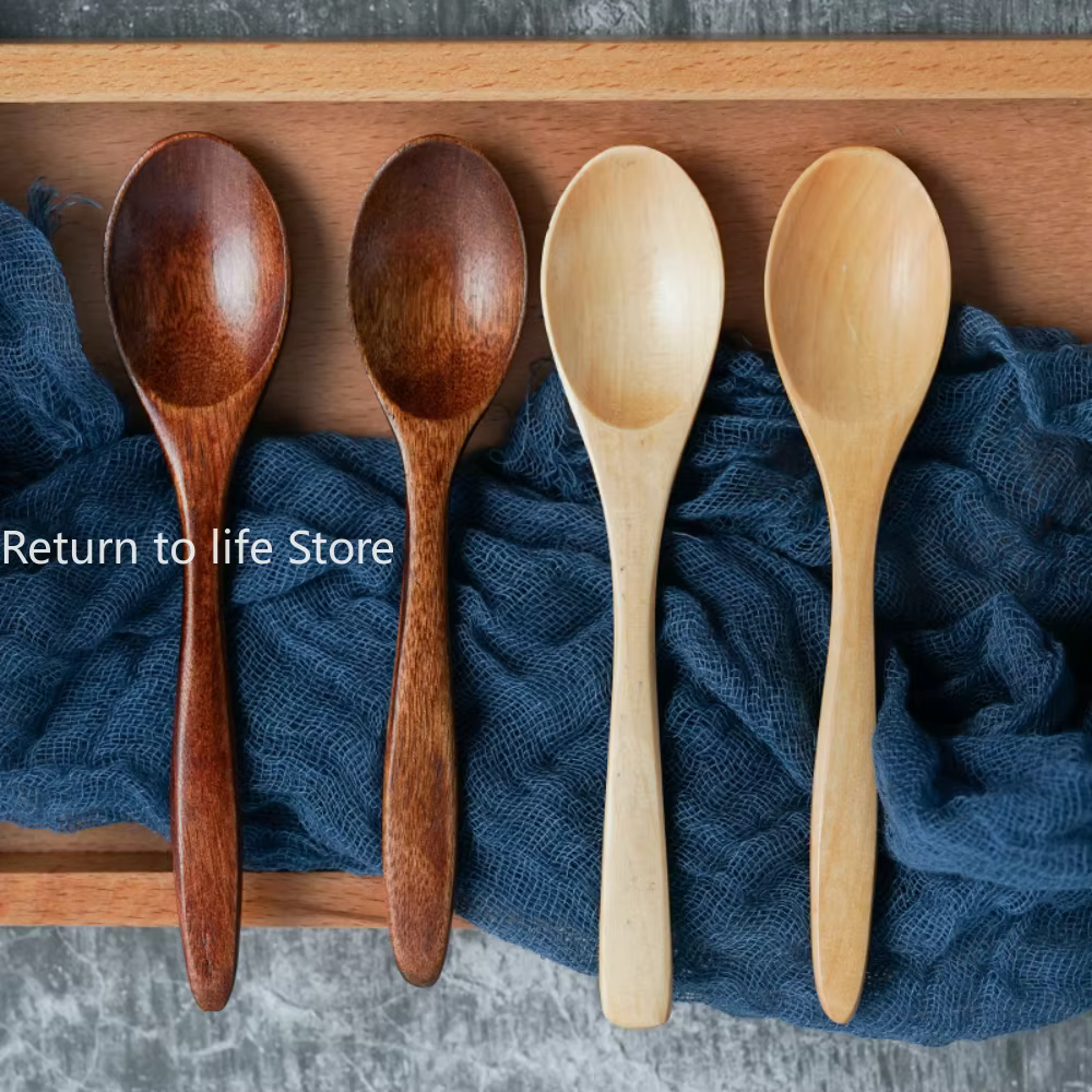 Ustensiles de cuisine couverts en bois cuillère