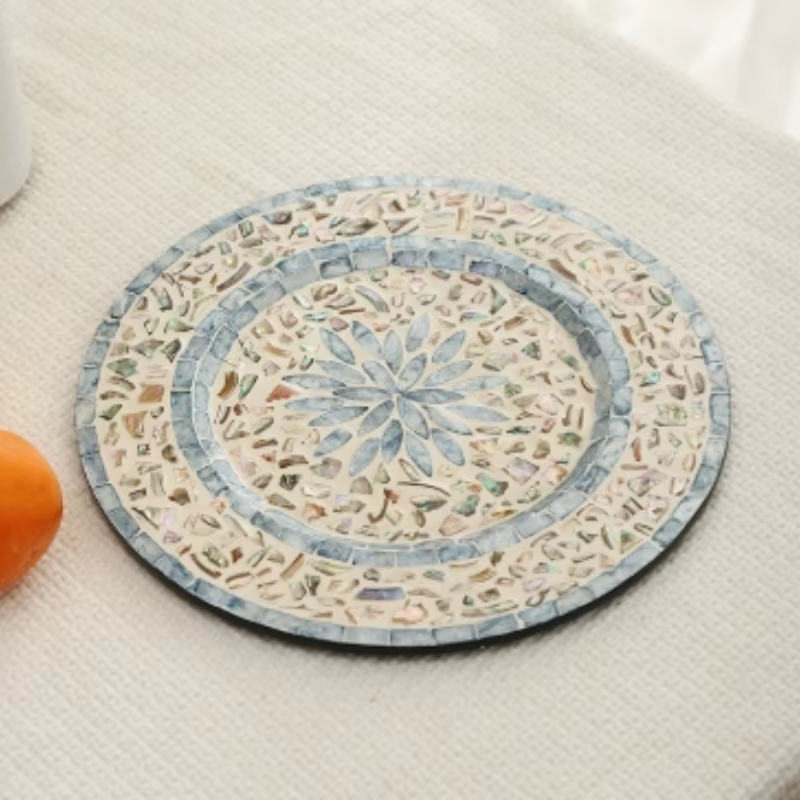 Assiette en céramique de coquille de perle d'océan