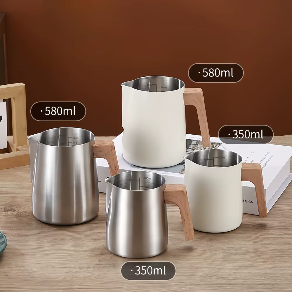 Pichet à mousse de lait et de café