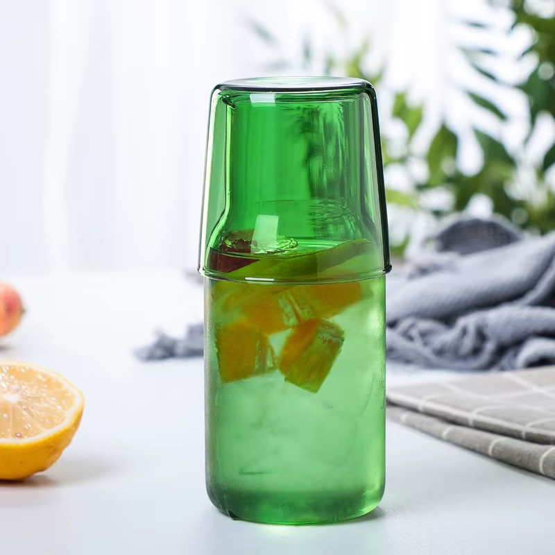 1 ensemble de carafe à eau de chevet et de gobelets en verre