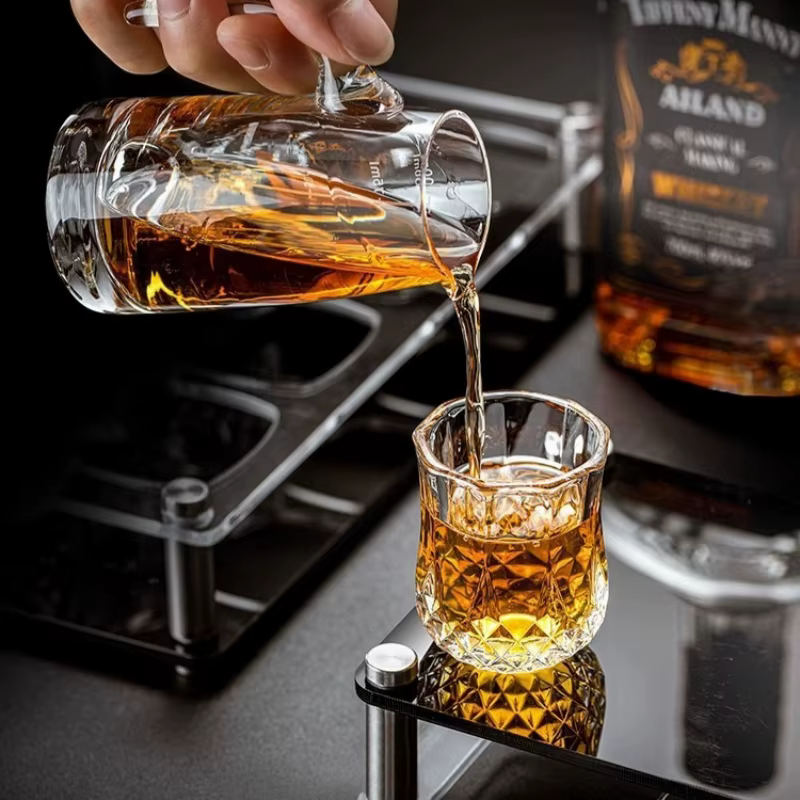 Verre à whisky en forme de rhum