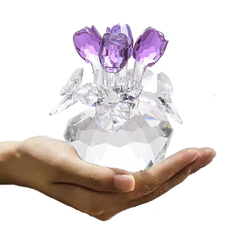 Figurines de roses en cristal