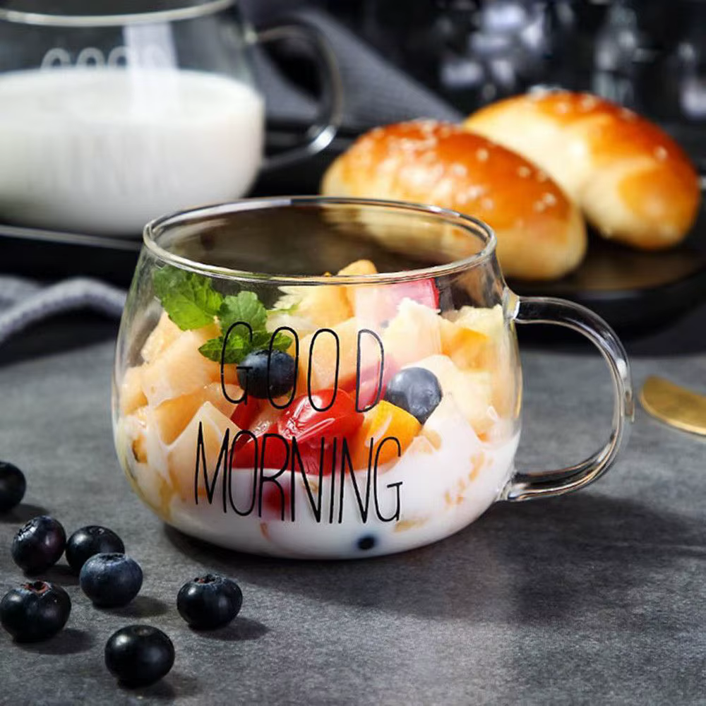 Verre rond transparent avec poignée