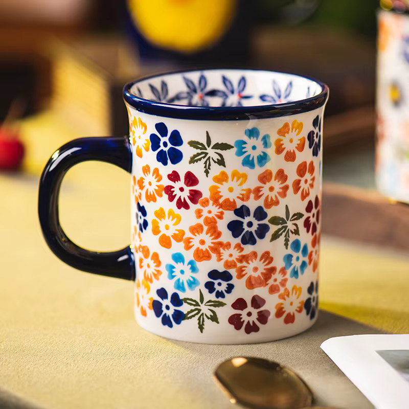 Tasse en céramique Vintage à la main fleur