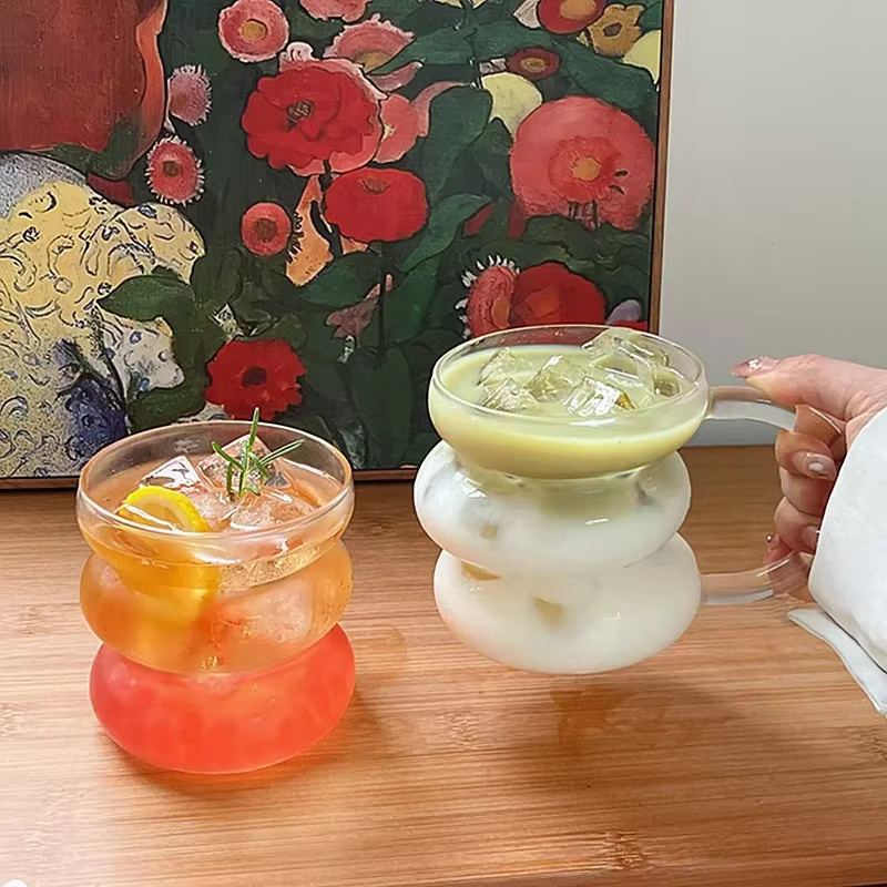 Tasse en verre transparente irrégulière de style Ins