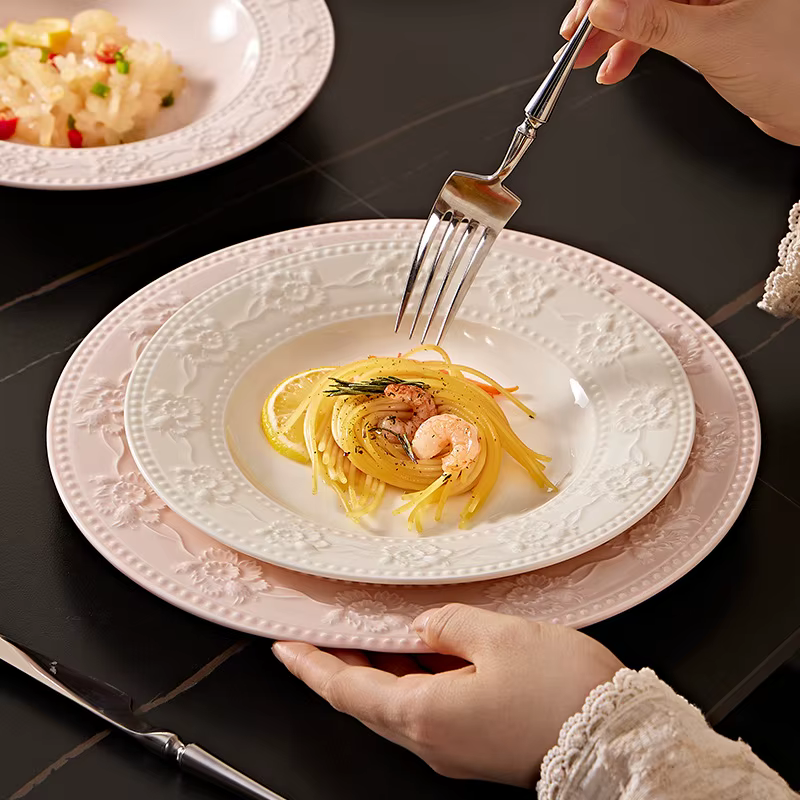 Couleur 2025 nouveau relief style crème française bol de riz domestique de grande valeur assiette de légumes bol baguettes bol combiné