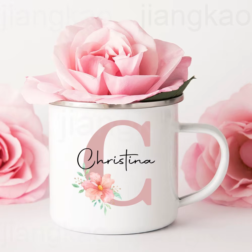 Tasse personnalisée initiale avec nom