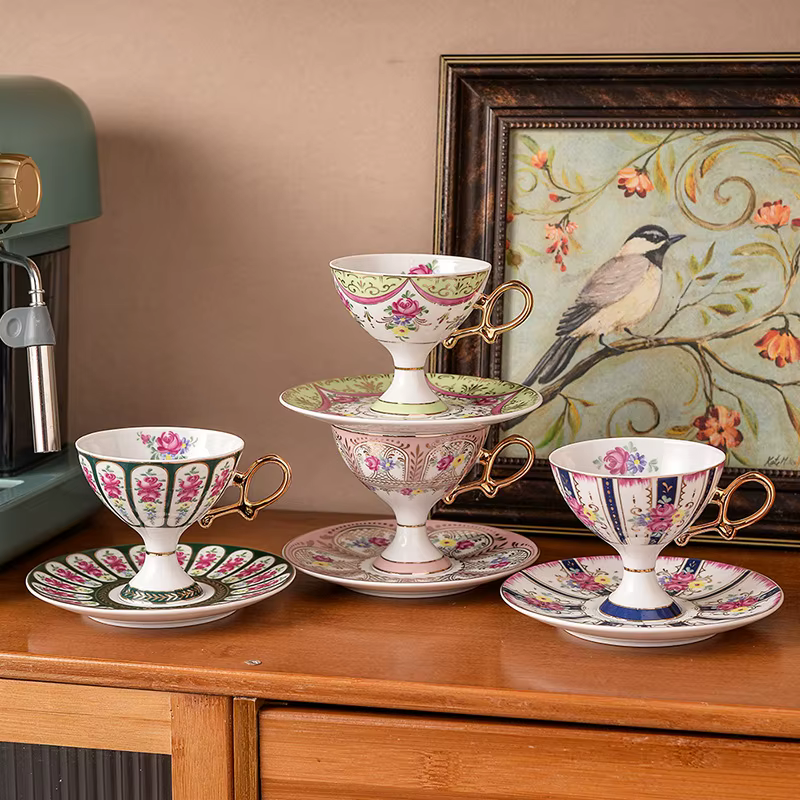 Tasse en céramique et tasse à café haut S/05 er Palace