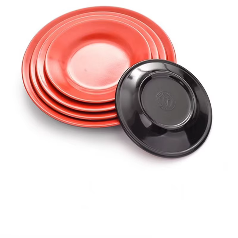 Assiette ronde en mélamine rouge
