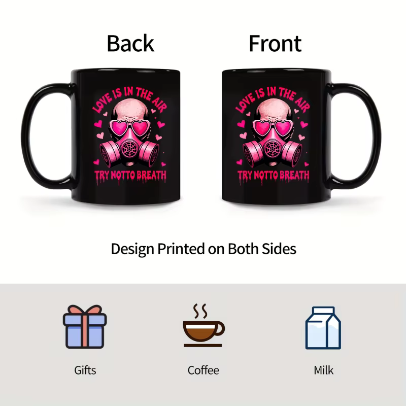 Tasse à café noire, amour dans l'air