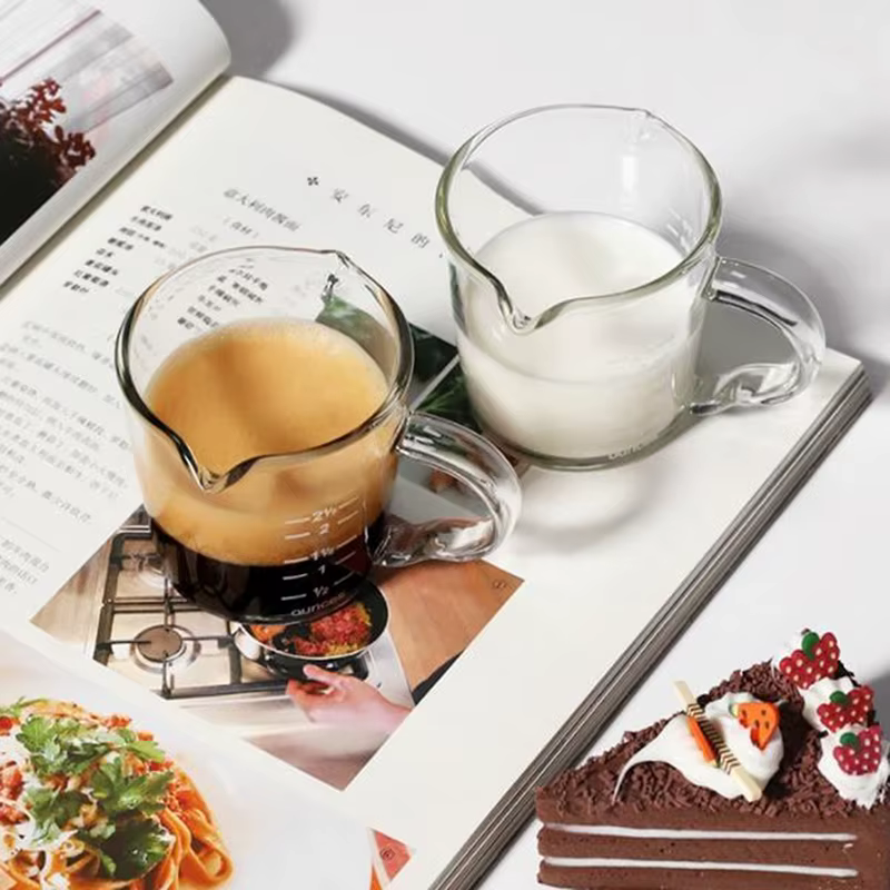 Verre doseur à expresso 70/75 ml avec double bec verseur