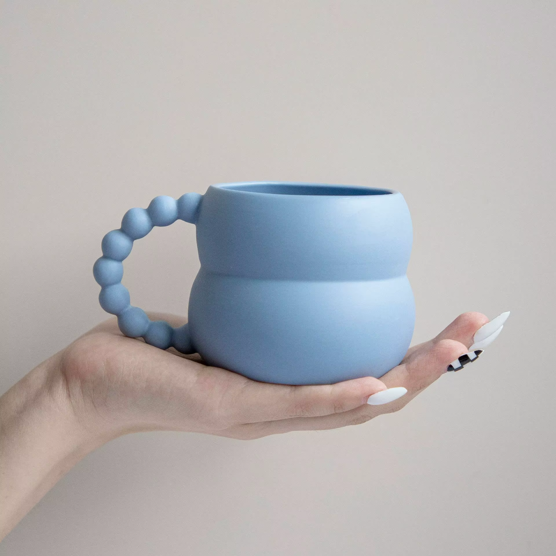 Tasse en céramique créative