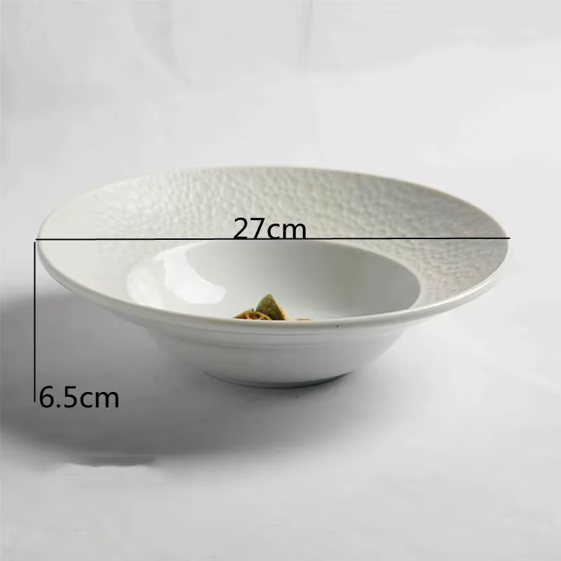 Assiette ronde en céramique unie pour la maison