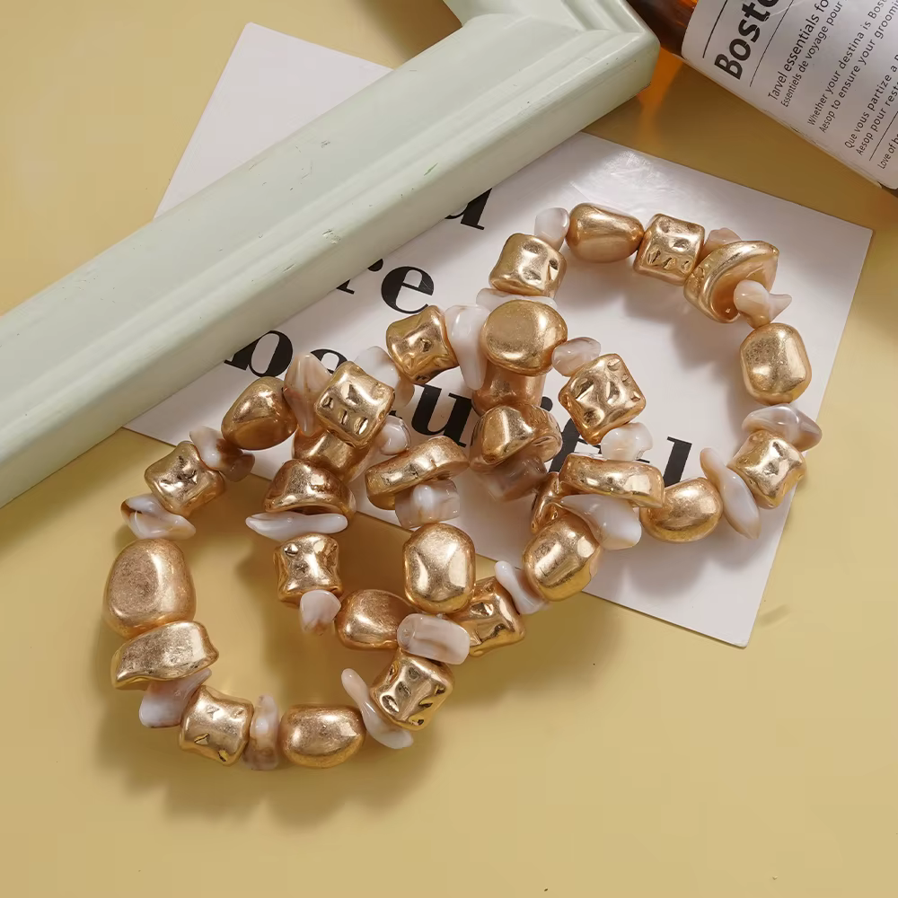 Ensemble de 3 Bracelets Empilables Dorés Iridescent – Bijoux Bohèmes de Luxe pour un Brunch, une Rendez-vous Galant ou un Complément d'Tenue Élégante
