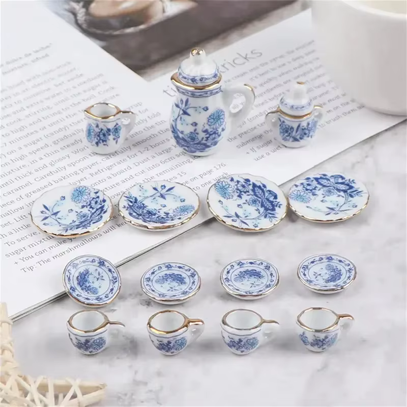 Service à thé Miniature Vintage en porcelaine blanche